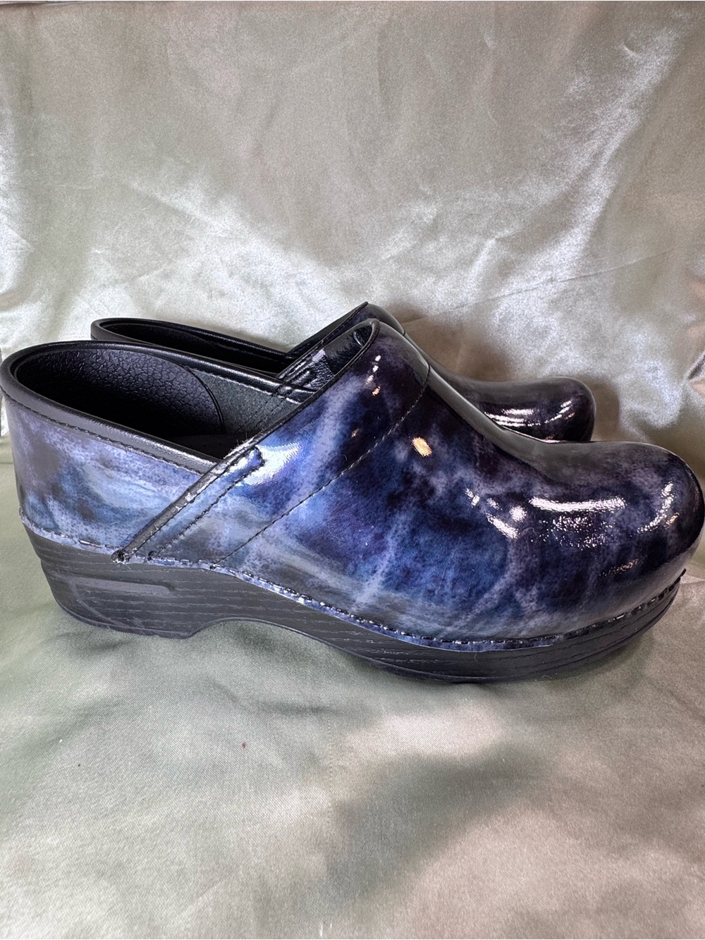 Dansko Marble Shiny Blue Slip-On Work Clogs Women’s size 38